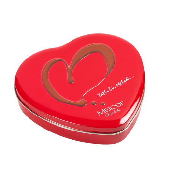 علبة شوكولاته بالحليب والفستق